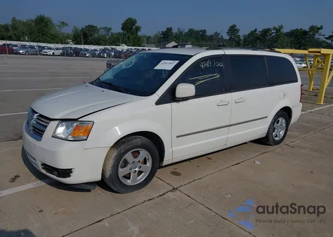 2010 Dodge Grand Caravan Sxt z USA, uszkodzony, nr VIN 2D4RN5D1XAR145551